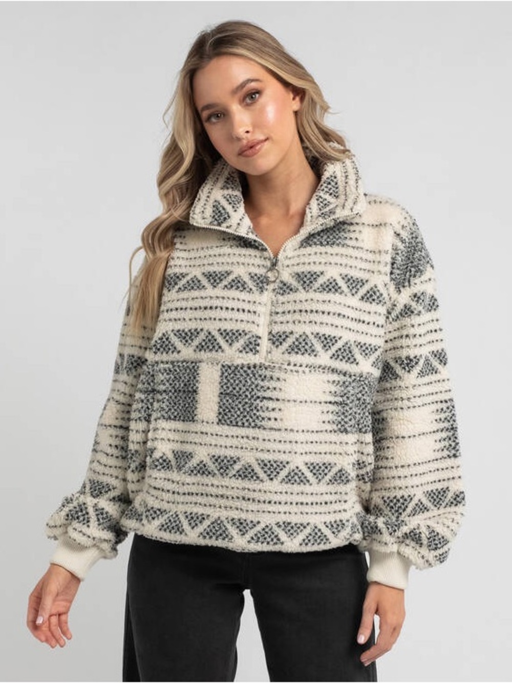 Billabong Cream & Gray Patterned Cowl Half-Zip Pullover